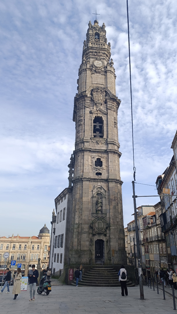 Torre dos Clérigos in Porto, Portugal